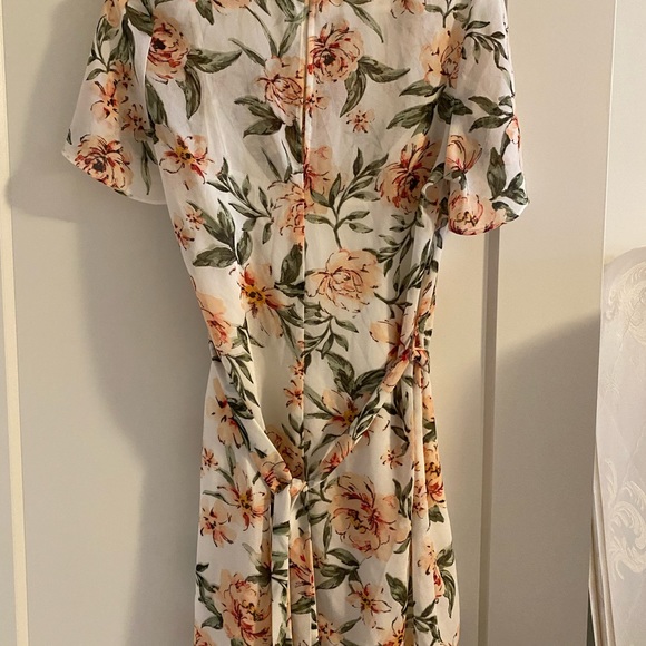 Dynamite Dress Size Small Never Worn - Picture 3 of 3